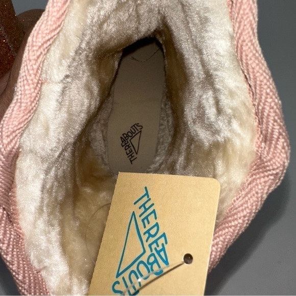 Thereabouts Girl's winter Boots Pink coral Glitter Kid's New size 4 - Picture 11 of 11
